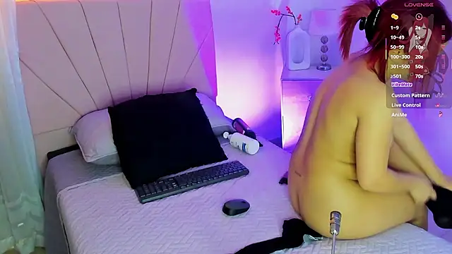 misskatthy1 online show from February 12, 7:02 pm