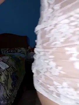 Loolly online show from April 8, 6:20 pm