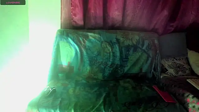 Snapshot of Zamara_milf chatting on July 11, 12:05 pm Zamara milf online show from July 11, 12:05 pm