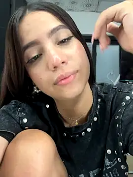 IamSteph13 online show from October 10, 2:56 am