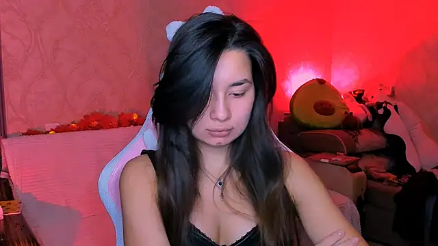 Snapshot of Swee_Alicee chatting on September 29, 7:08 pm Swee Alicee online show from September 29, 7:08 pm