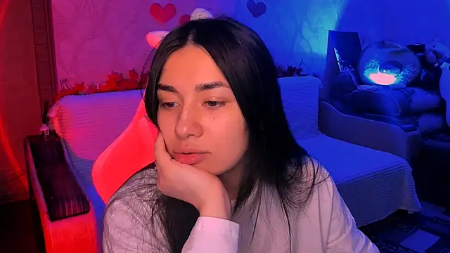 Swee Alicee online show from March 19, 7:47 pm