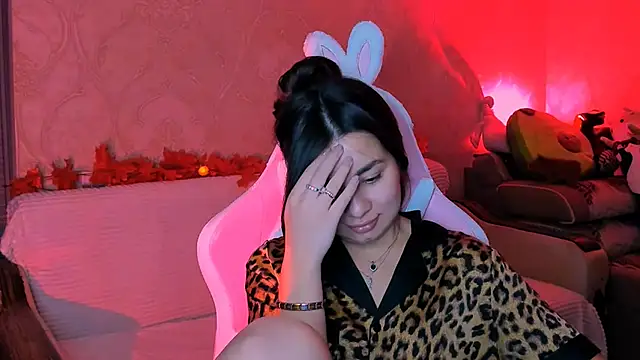 Snapshot of Swee_Alicee chatting on October 15, 7:44 pm Swee Alicee online show from October 15, 7:44 pm