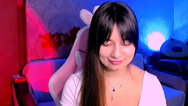 Snapshot of Swee_Alicee chatting on December 13, 2:27 pm Swee Alicee online show from December 13, 2:27 pm