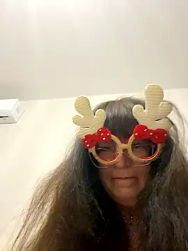 ZaraFay online show from January 8, 7:20 pm