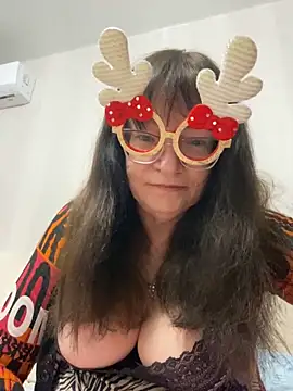 ZaraFay online show from January 5, 6:33 pm