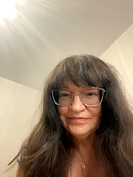 ZaraFay online show from January 6, 6:23 pm