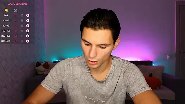 denlover1 online show from October 23, 6:34 am