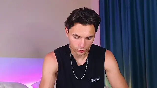 denlover1 online show from May 28, 10:54 am
