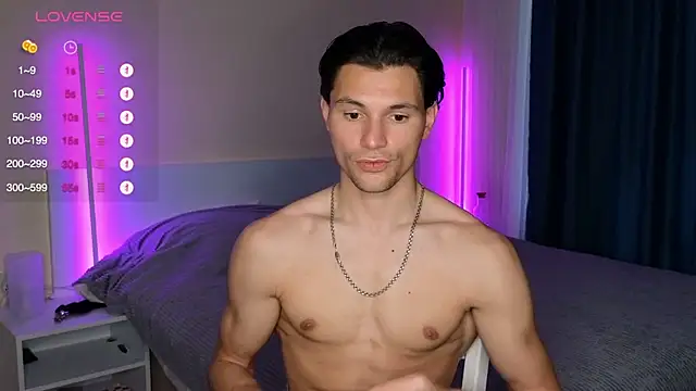 denlover1 online show from April 28, 9:46 am