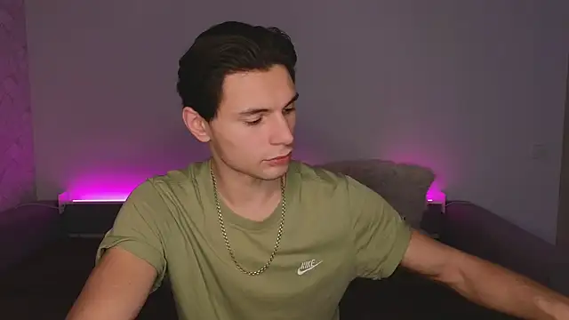 denlover1 online show from February 19, 11:18 am