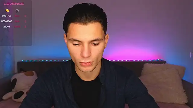 denlover1 online show from November 3, 7:46 am