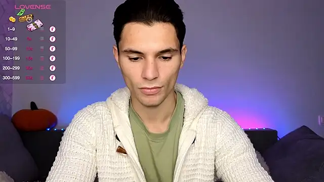 denlover1 online show from October 7, 8:37 am