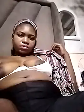 Loveness94 online show from March 6, 11:55 pm