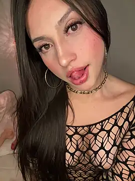 Snapshot of Ailen_walker24 chatting on March 4, 7:38 am Ailen walker24 online show from March 4, 7:38 am