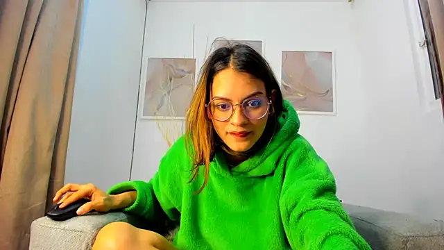 Angie Pirss online show from February 3, 5:18 am