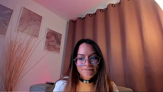 Angie Pirss online show from March 25, 8:08 pm