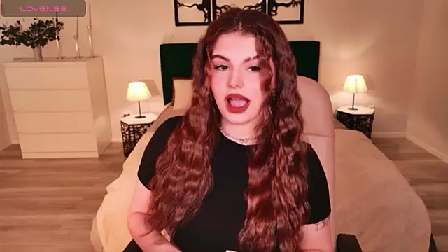 AdeliaKiss online show from March 26, 4:44 am