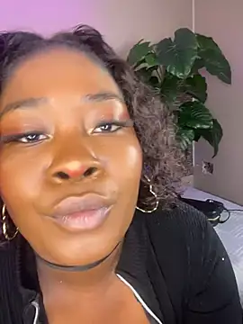 zoe 23  online show from May 23, 11:09 am