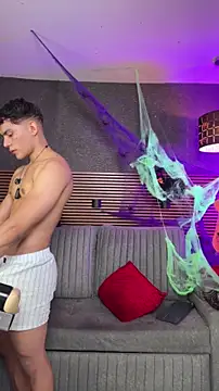 Snapshot of _EUFRATES_ chatting on October 23, 4:49 pm EUFRATES online show from October 23, 4:49 pm