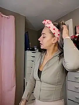 lexybabyxo online show from February 19, 12:24 pm