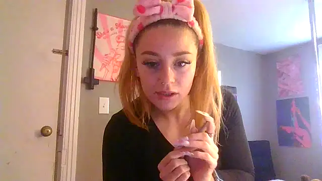 lexybabyxo online show from December 15, 12:55 pm