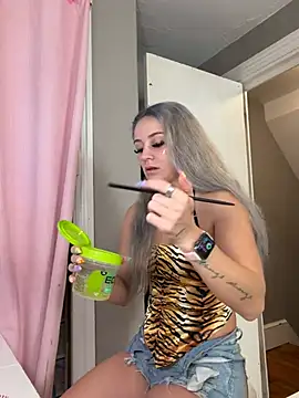 Snapshot of lexybabyxo chatting on June 4, 11:48 am lexybabyxo online show from June 4, 11:48 am