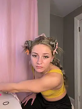 Snapshot of lexybabyxo chatting on April 28, 11:36 am lexybabyxo online show from April 28, 11:36 am