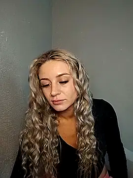 lexybabyxo online show from March 18, 2:41 pm