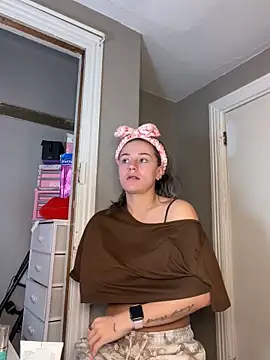 lexybabyxo online show from April 10, 11:39 am