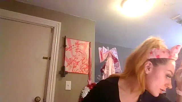 lexybabyxo online show from December 18, 1:15 pm