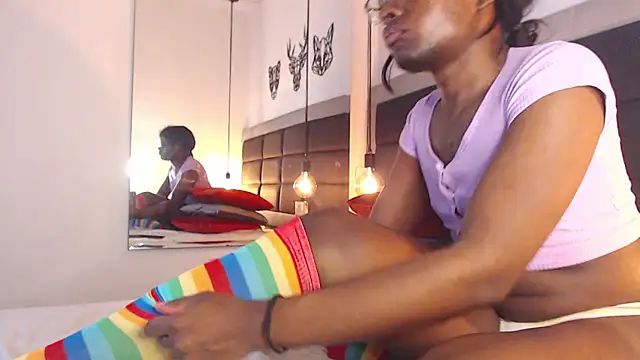 candy lovee69 online show from March 16, 7:15 am