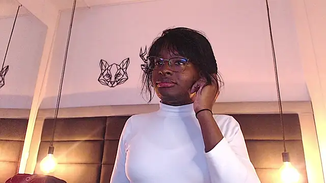 candy lovee69 online show from February 16, 6:28 pm