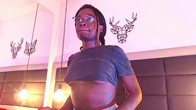 candy lovee69 online show from March 23, 8:08 pm