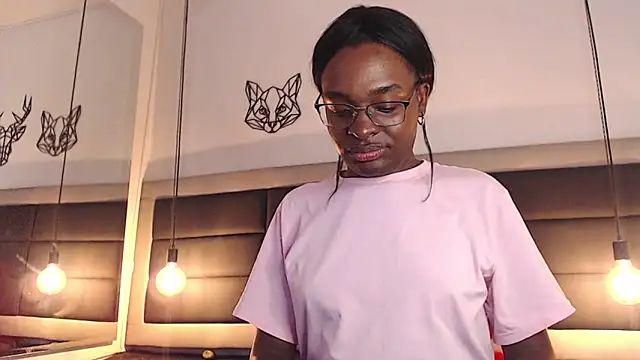 candy lovee69 online show from March 26, 7:01 pm