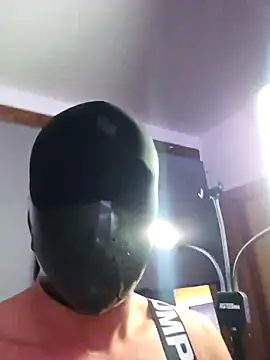 Snapshot of manforhotfun chatting on September 18, 12:13 am manforhotfun online show from September 18, 12:13 am