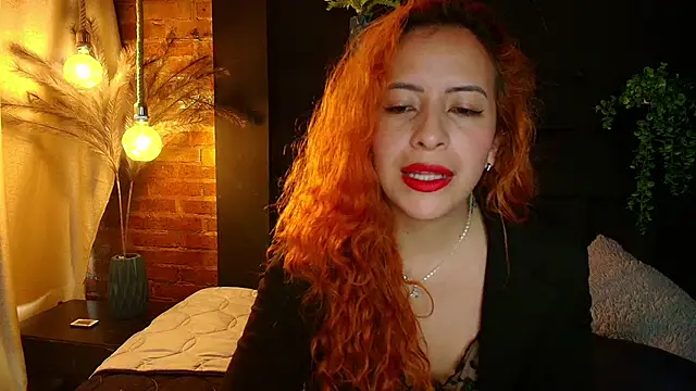 Snapshot of sahra_taylor_ chatting on February 7, 4:48 pm sahra taylor online show from February 7, 4:48 pm