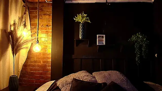 Snapshot of sahra_taylor_ chatting on December 4, 2:38 pm sahra taylor online show from December 4, 2:38 pm