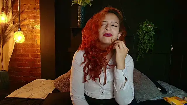 Snapshot of sahra_taylor_ chatting on November 13, 4:00 pm sahra taylor online show from November 13, 4:00 pm