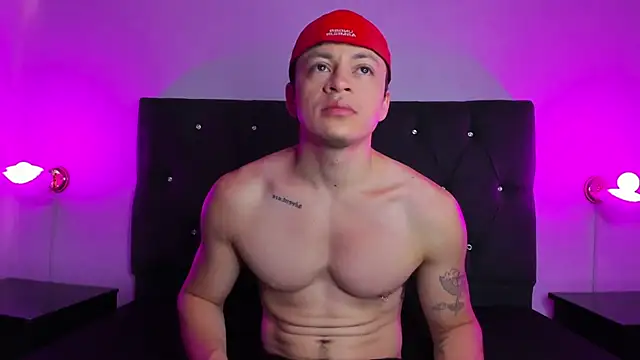 Snapshot of Angel_Cuervo chatting on September 12, 12:38 pm Angel Cuervo online show from September 12, 12:38 pm