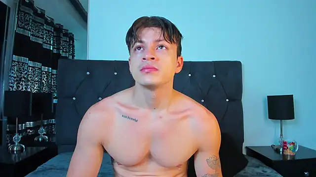 Angel Cuervo online show from May 6, 12:53 pm