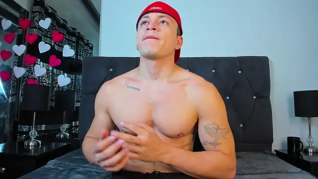 Snapshot of Angel_Cuervo chatting on February 28, 12:49 pm Angel Cuervo online show from February 28, 12:49 pm