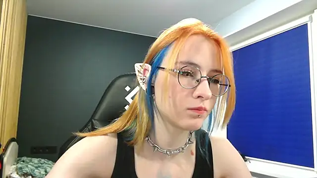 Snapshot of Honelin chatting on December 18, 12:07 pm Honelin online show from December 18, 12:07 pm