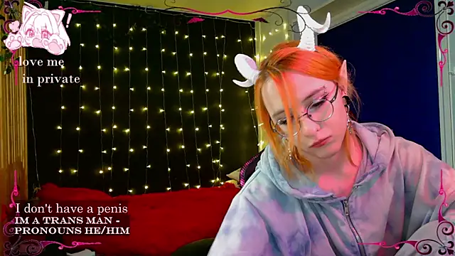 Snapshot of Honelin chatting on March 15, 3:37 pm Honelin online show from March 15, 3:37 pm