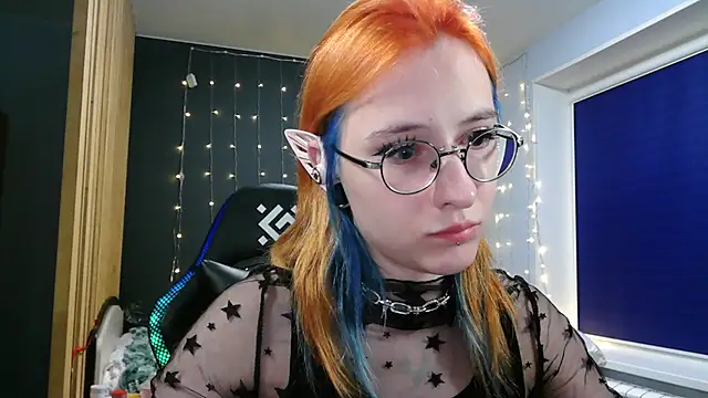 Snapshot of Honelin chatting on December 24, 11:00 pm Honelin online show from December 24, 11:00 pm