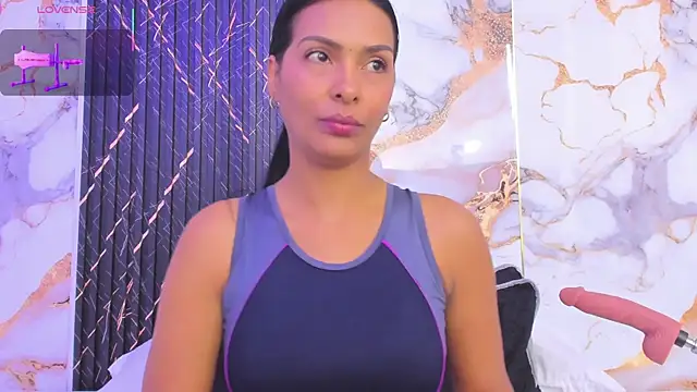 Snapshot of Alyson-a chatting on December 2, 12:51 pm Alyson-a online show from December 2, 12:51 pm