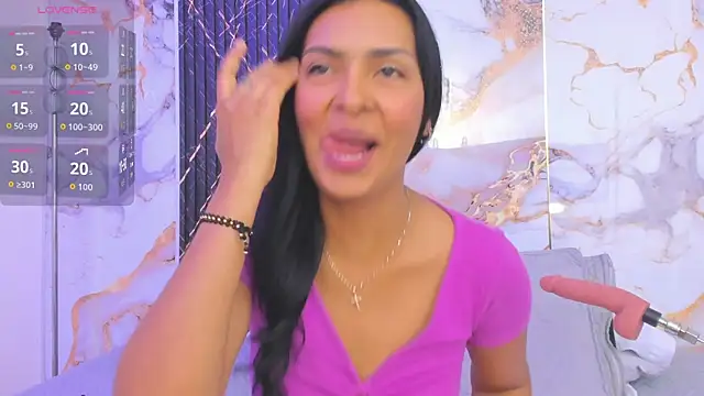 Snapshot of Alyson-a chatting on October 22, 12:37 pm Alyson-a online show from October 22, 12:37 pm