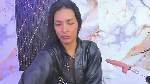 Snapshot of Alyson-a chatting on September 11, 12:05 pm Alyson-a online show from September 11, 12:05 pm