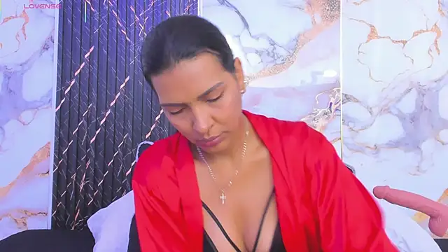 Snapshot of Alyson-a chatting on December 16, 12:53 pm Alyson-a online show from December 16, 12:53 pm