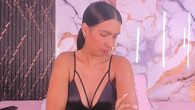 Alyson-a online show from April 15, 1:37 pm